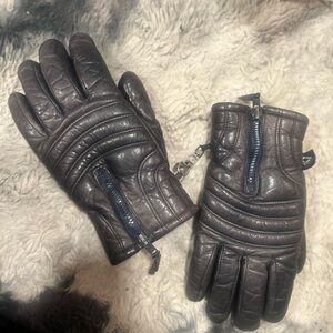 Vintage Genuine Leather Silver Quilt Stitch Gloves with Chain Link